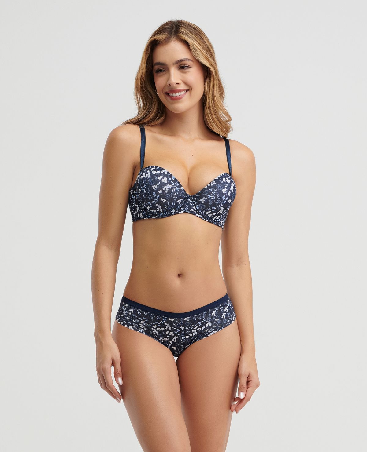 BRASIER DOBLE REALCE | COPA LISA | CARGADERAS AJUSTABLES