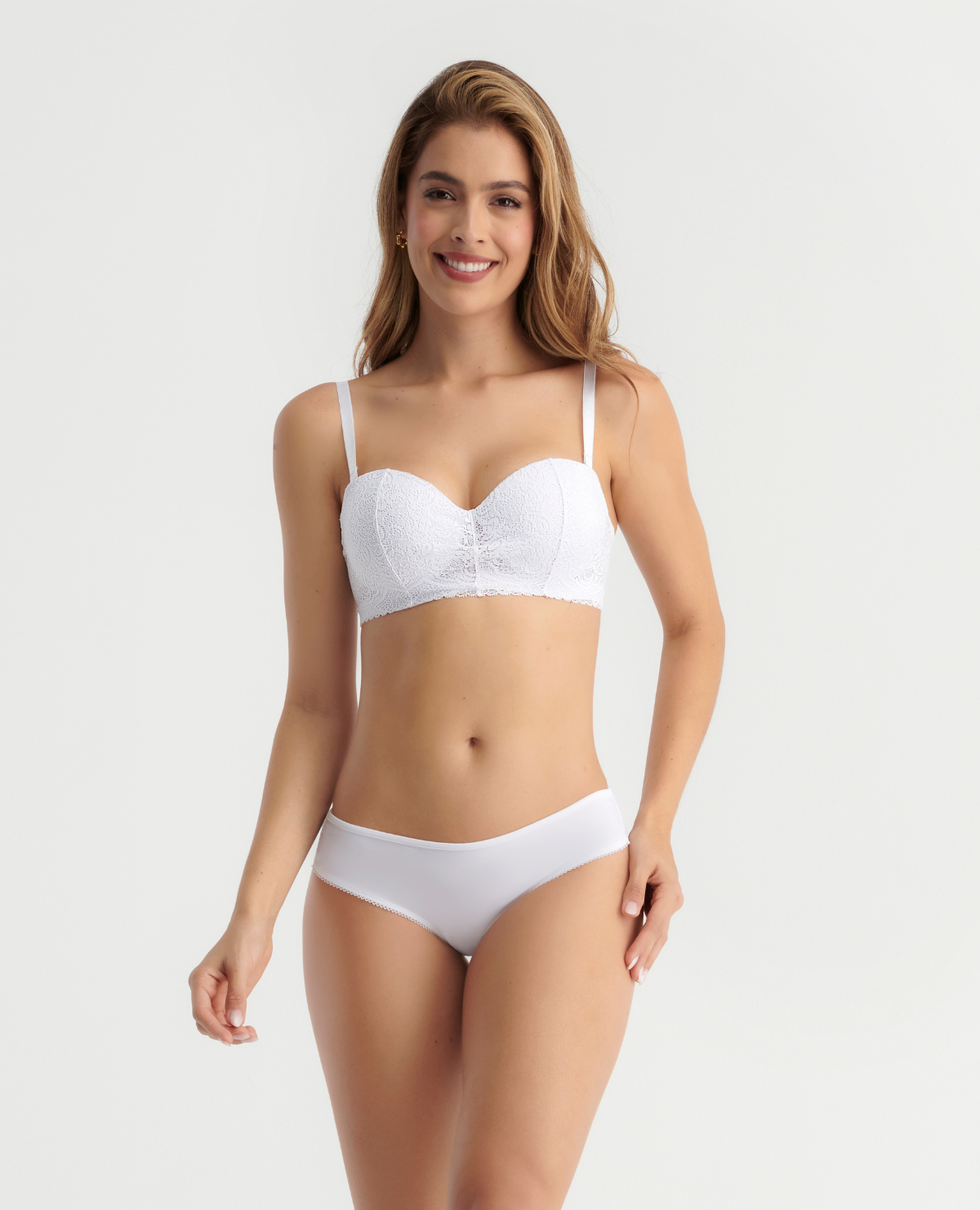 BRASIER REALCE MEDIO | TIPO STRAPLESS | CON VARILLAS | CON POWERNET | CARGADERAS GRADUABLES Y REMOVIBLES_REF: 49230