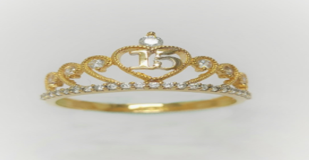 ANILLO DE QUINCE CON PIEDRAS EN CORAZÓN