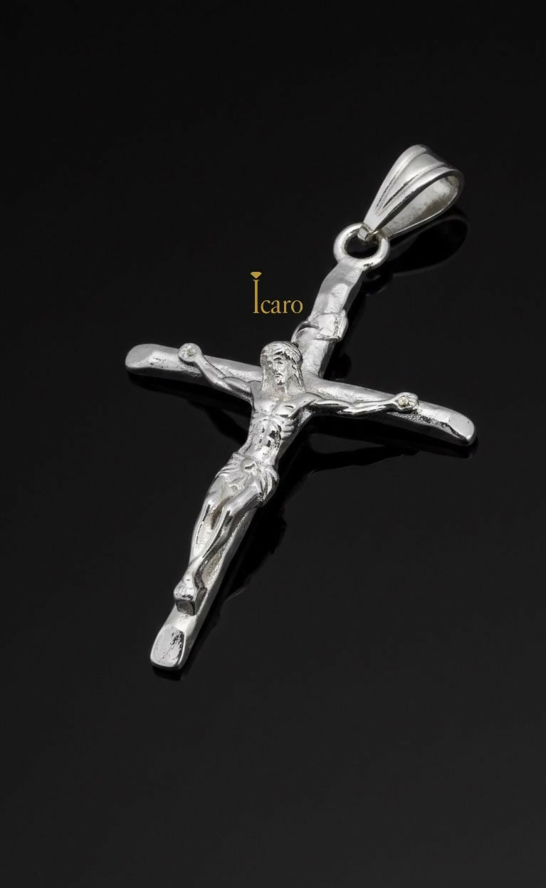 DIJE CRUCIFIJO TUBULAR CON CRISTO MEDIANO