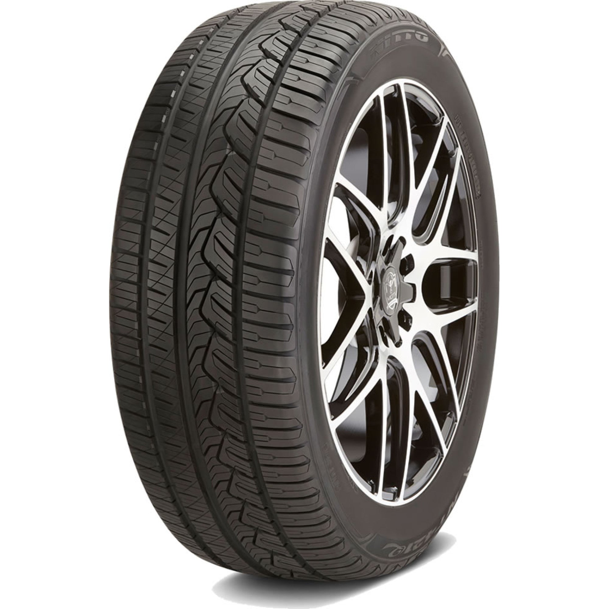 LLANTA NITTO 235/45R19 NT421Q XL 95V