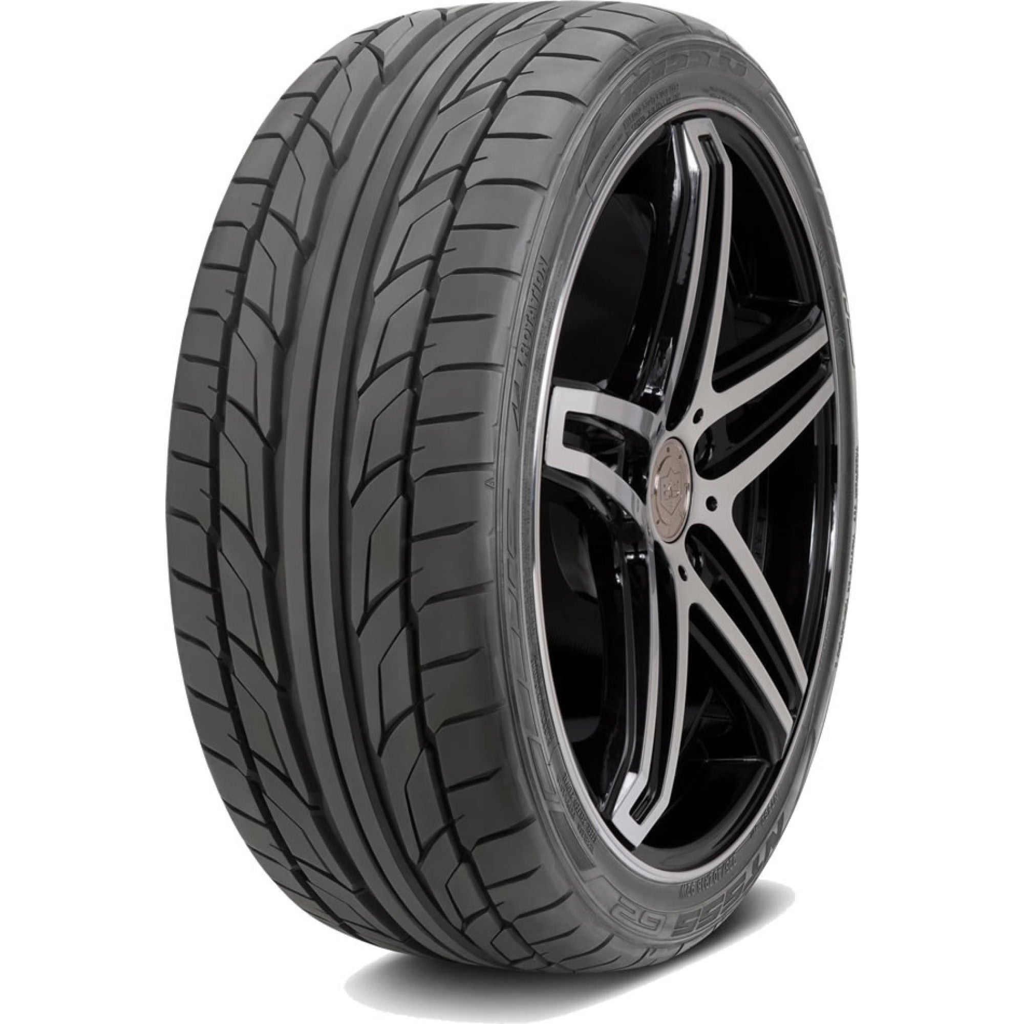LLANTA NITTO 245/35R19 NT555 G2 XL 93Y