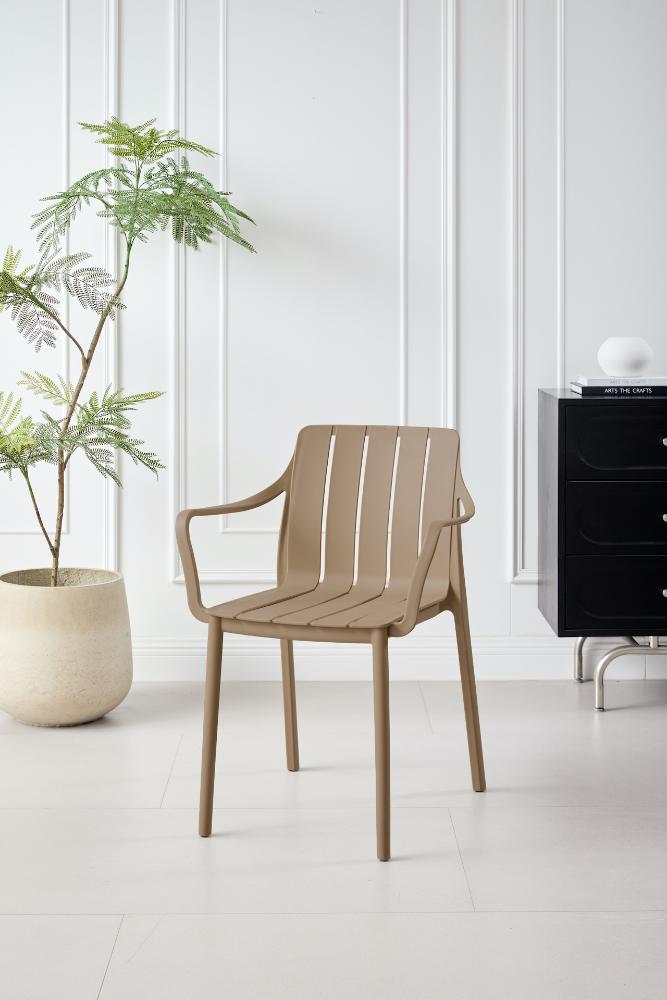 SILLA ALICE CON BRAZOS, COLOR TAUPE, CON ESPALDAR Y DISEÑO MINIMALISTA X4