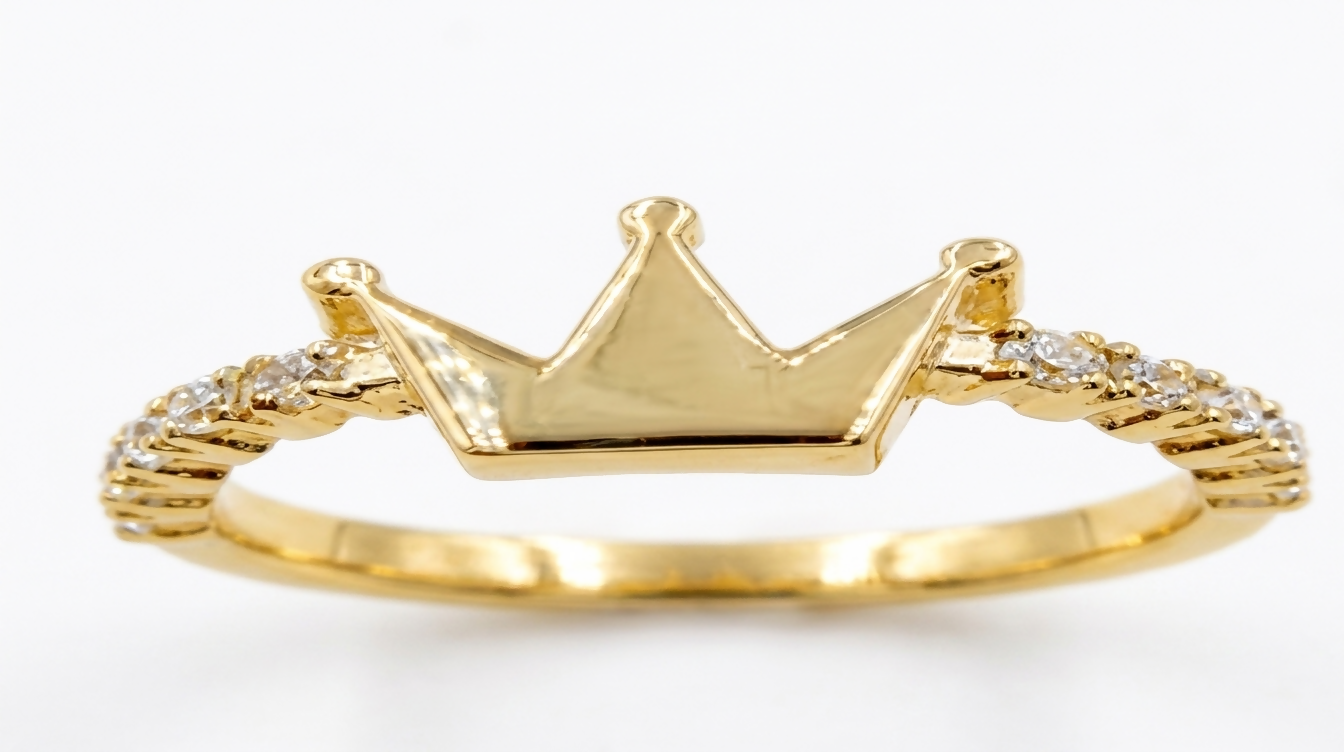 ANILLO 15 AÑOS CON CORONA 3 PUNTAS Y CIRCONES