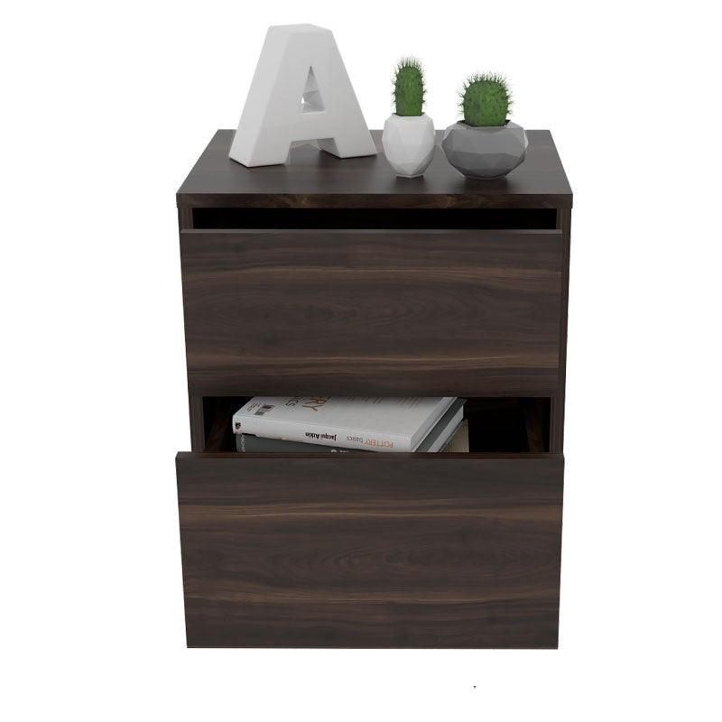 MESA DE NOCHE OZZAN, CAOBA, CON DOS CAJONES DESLIZABLES CON APERTURA SIN MANIJAS